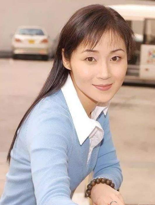 她是甄子丹前妻，离婚后才发现怀孕，给儿子取名能气死甄子丹